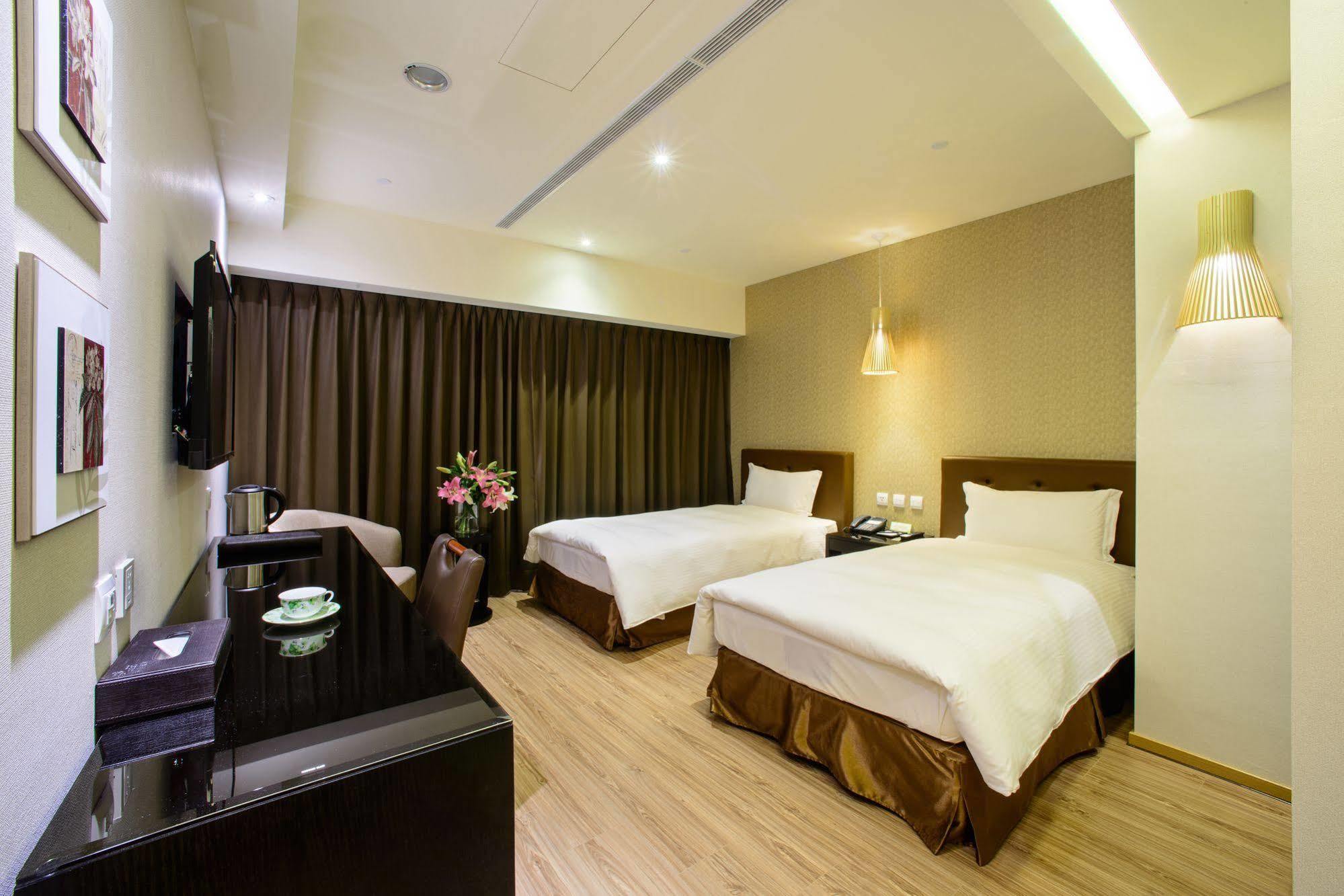 Stay Hotel - Taichung Yizhong Esterno foto