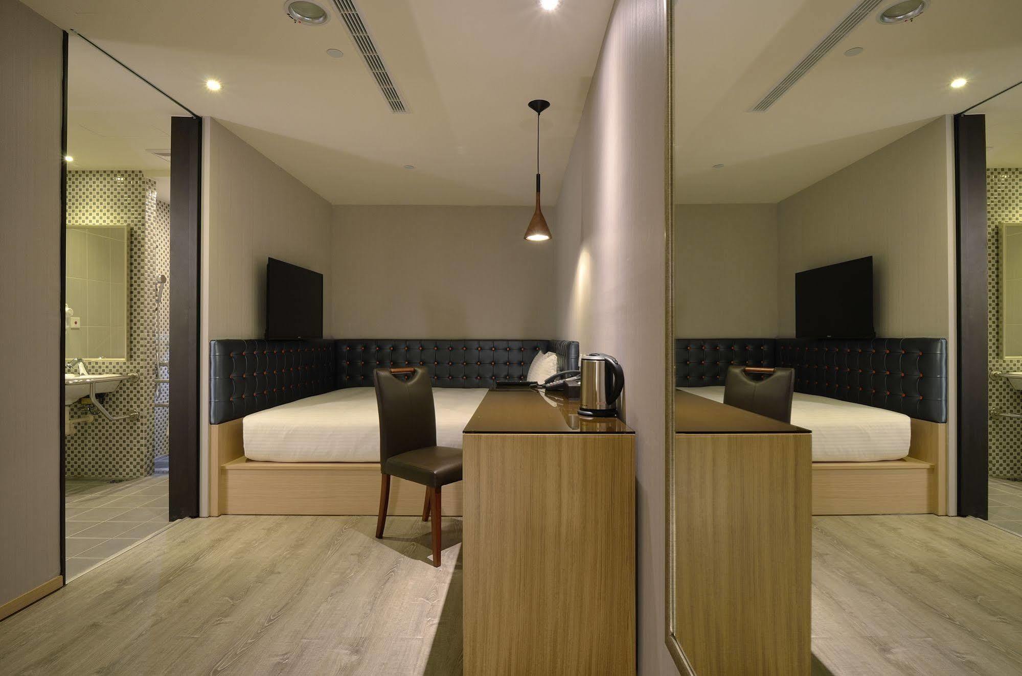 Stay Hotel - Taichung Yizhong Esterno foto